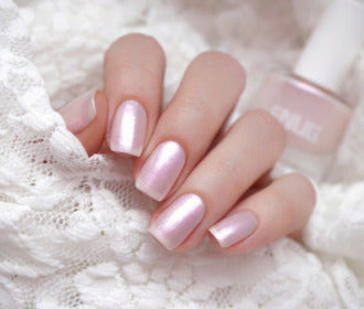 What nail colour to wear at my wedding?
